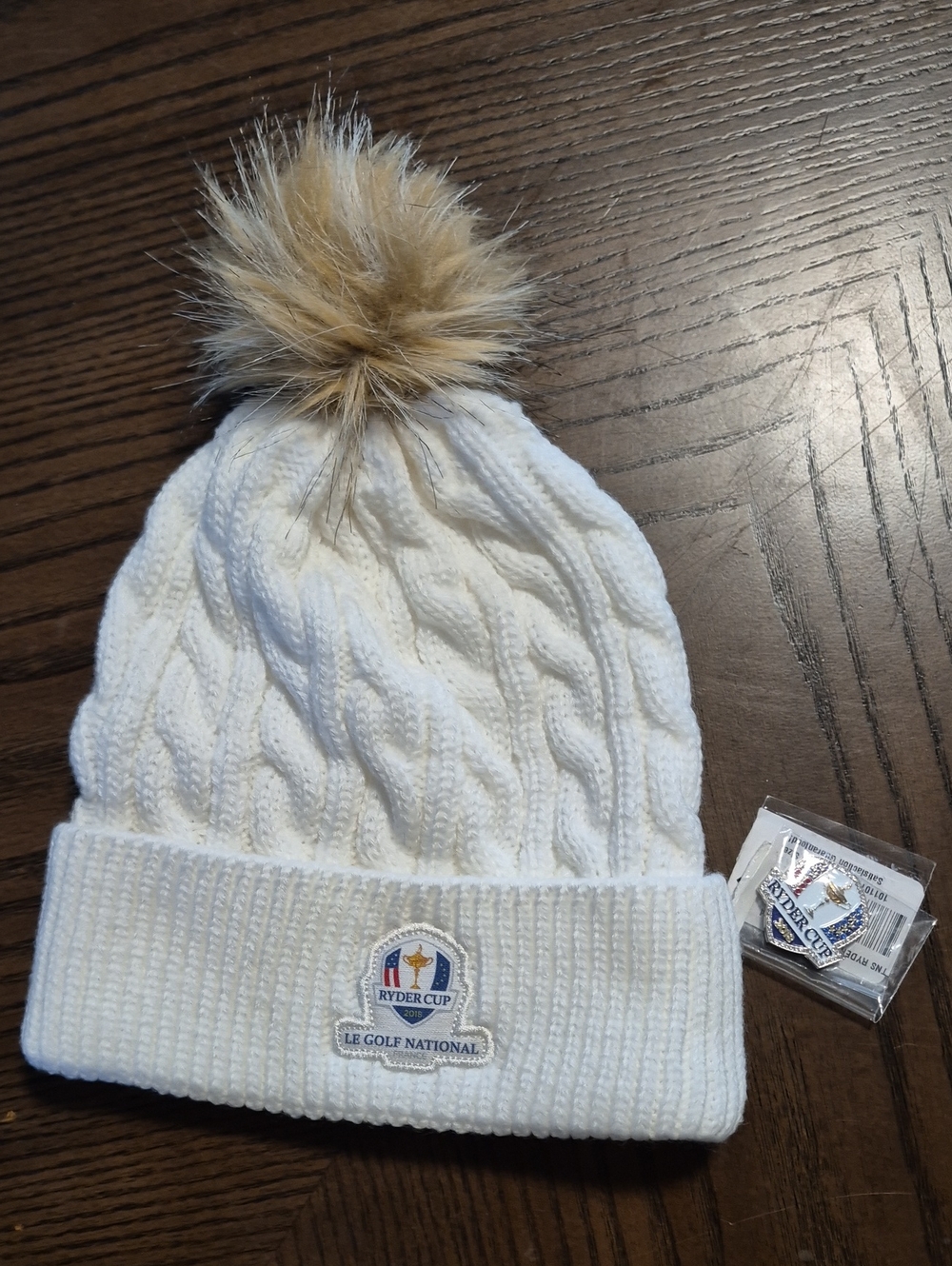 Ryder Cup Women's Cream Cable-Knit Pom Beanie & Ball Marker